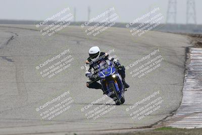 media/Nov-29-2025-TrackDaz (Sat) [[10ae2d9bce]]/B Group/Session 3 (Outside Grapevine)/